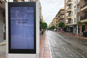 Un Mupi con Publicidad